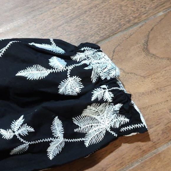 Who what wear L black off shoulder floral embroidery boho blouse - Picture 5 of 5